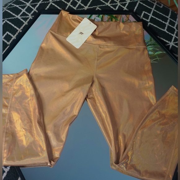 ALREADY SOLD -FABLETICS LEGGINS NEW - Picture 1 of 7